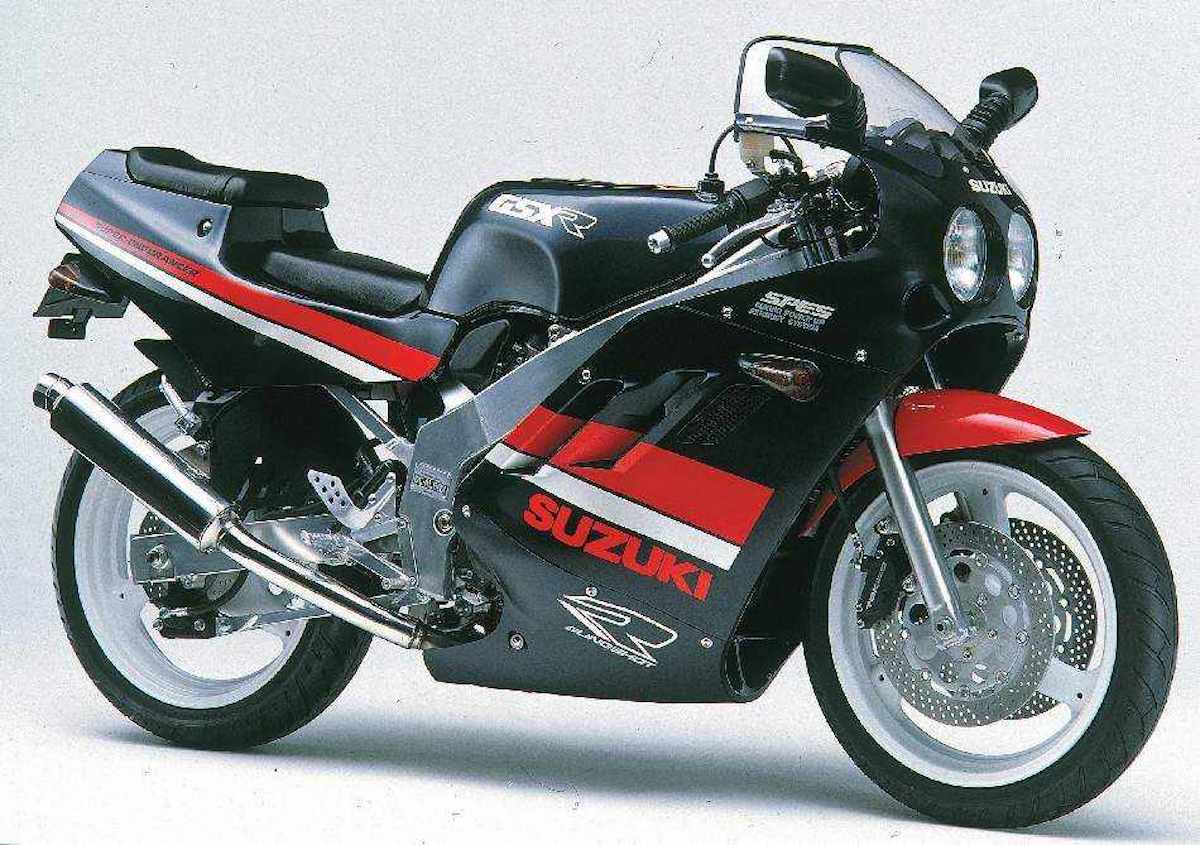 Suzuki GSX-R400.jpg?width=1600